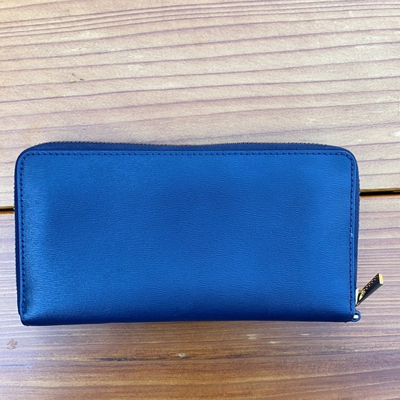 Tory Burch Wallet - Picture 2 of 8